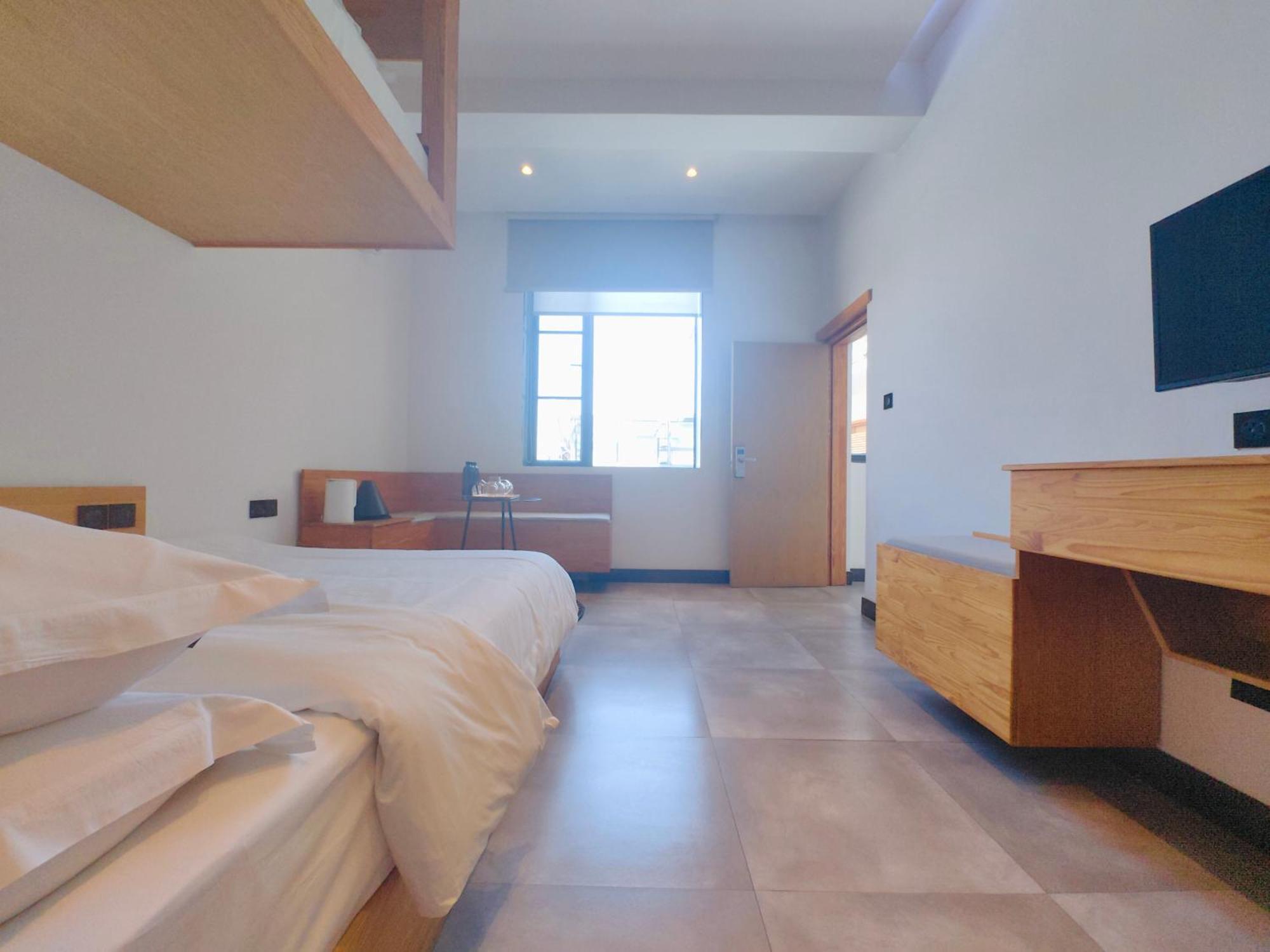 Dali Loft Travelling With Hostel Экстерьер фото