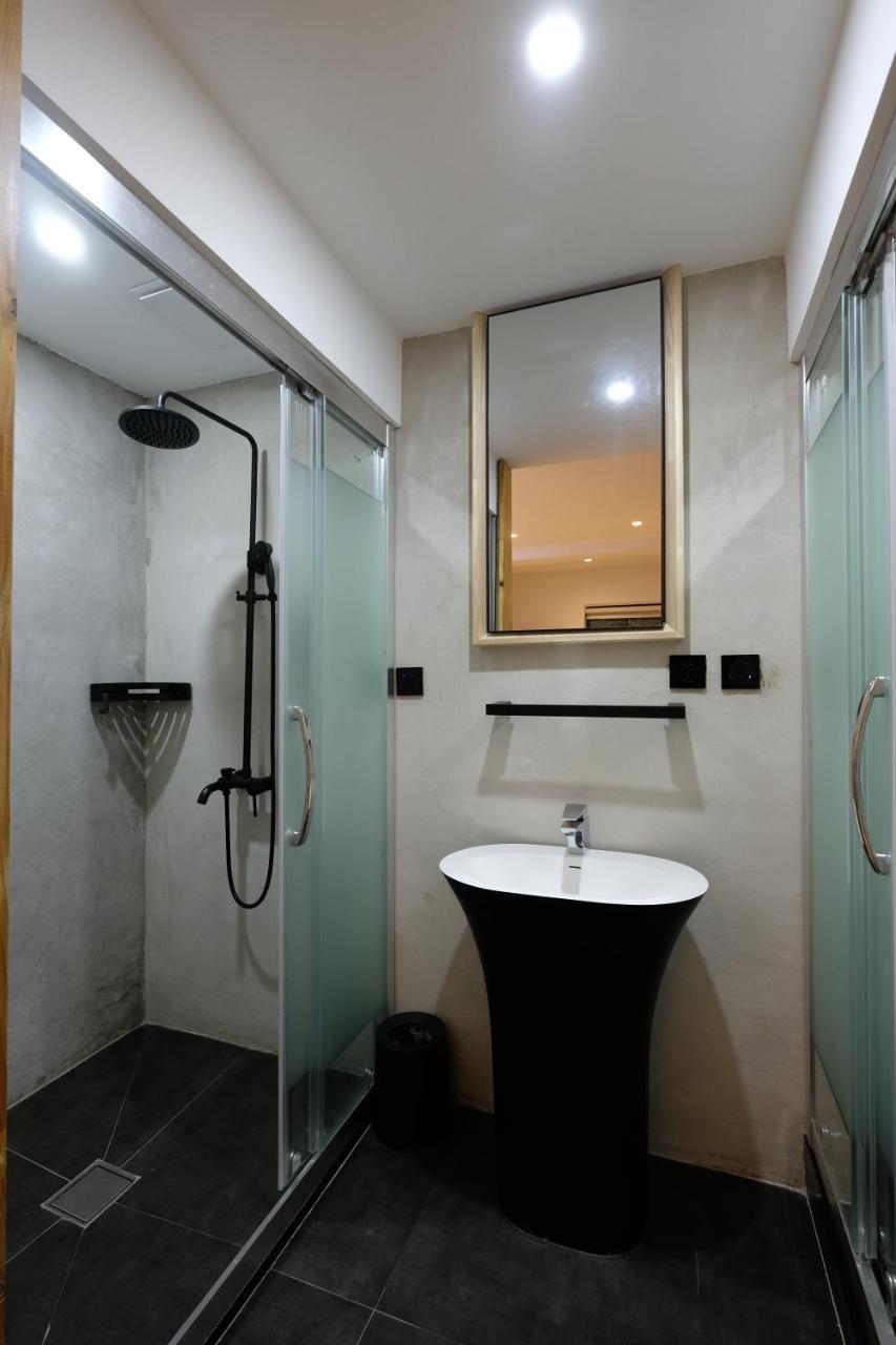 Dali Loft Travelling With Hostel Экстерьер фото